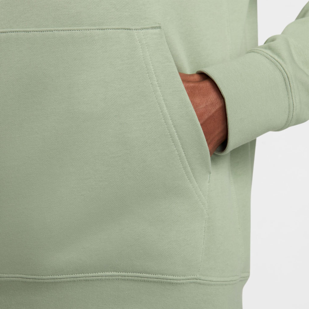 Sportswear Club sweater
