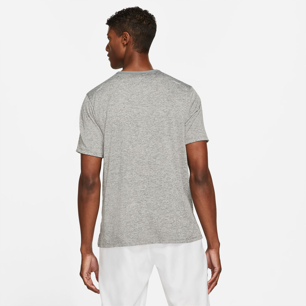 Dri-FIT Rise 365 t-shirt