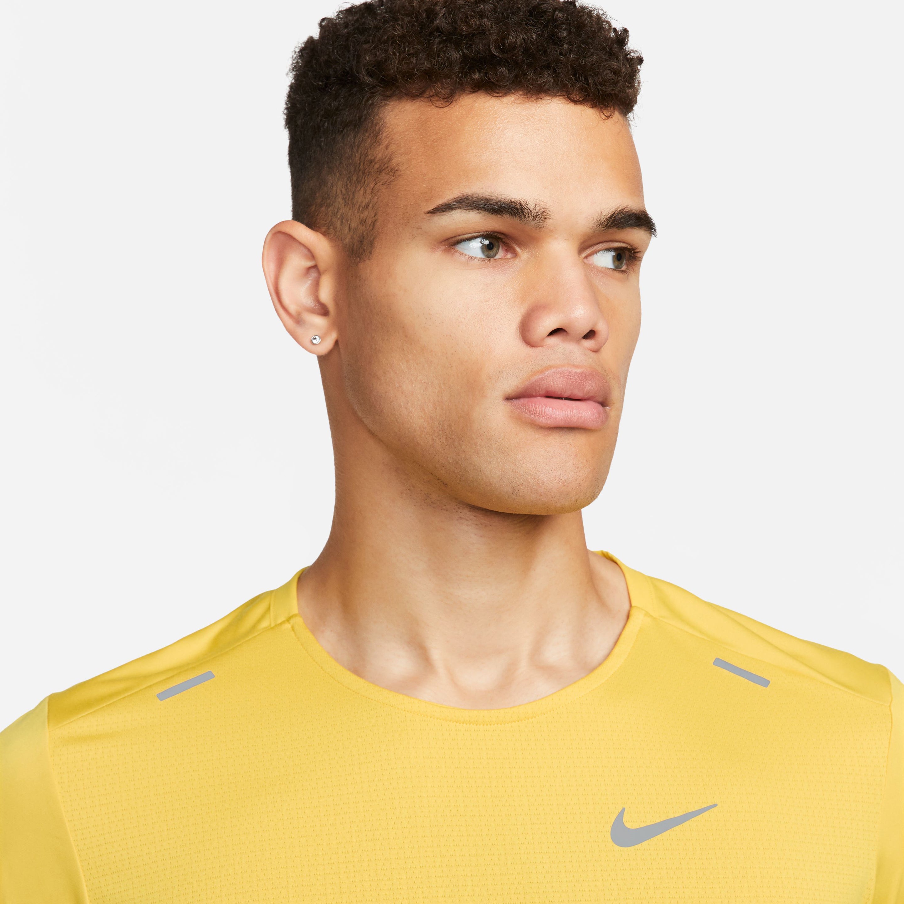 Dri-FIT Rise 365 t-shirt