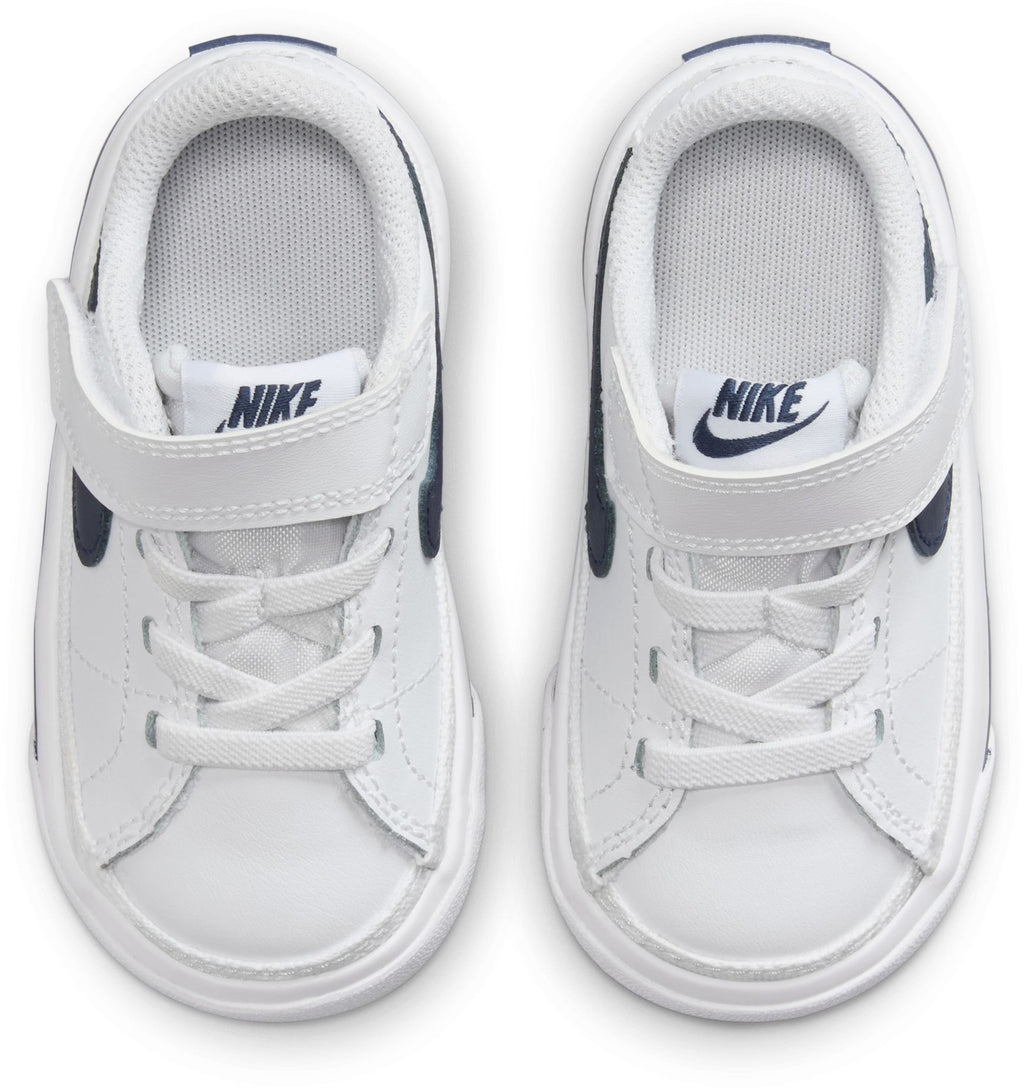 Court Legacy sneakers