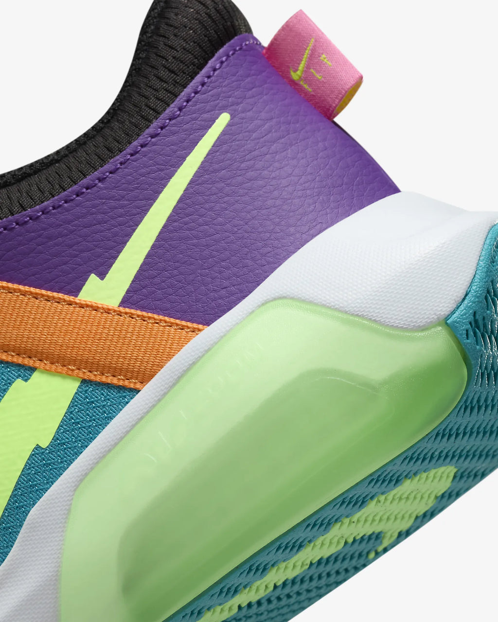 Air Zoom Crossover kids sneakers