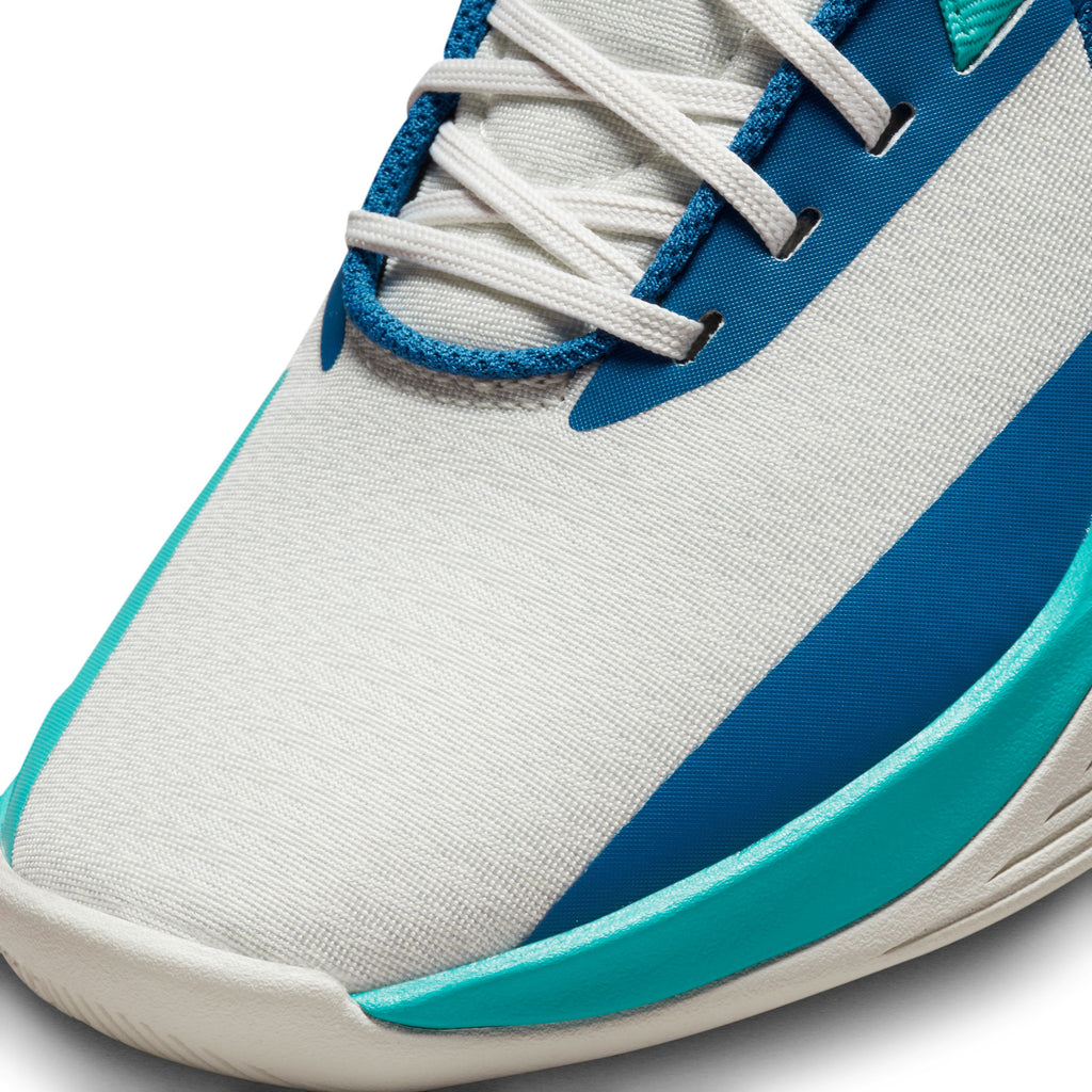 Precision 6 basketbalschoenen