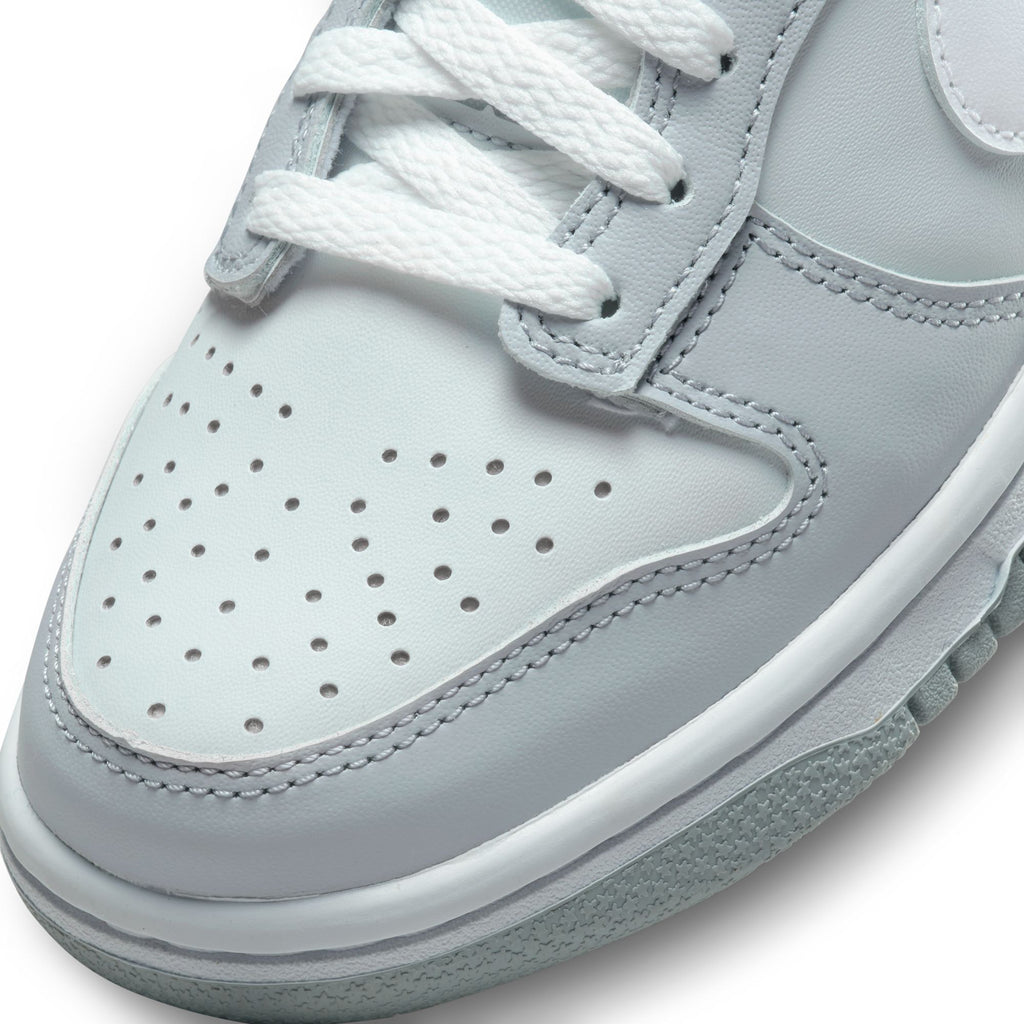 Dunk Low sneakers