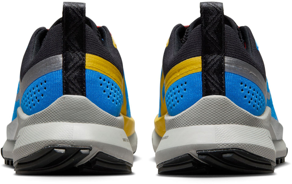 React Pegasus 4 trailrunschoenen