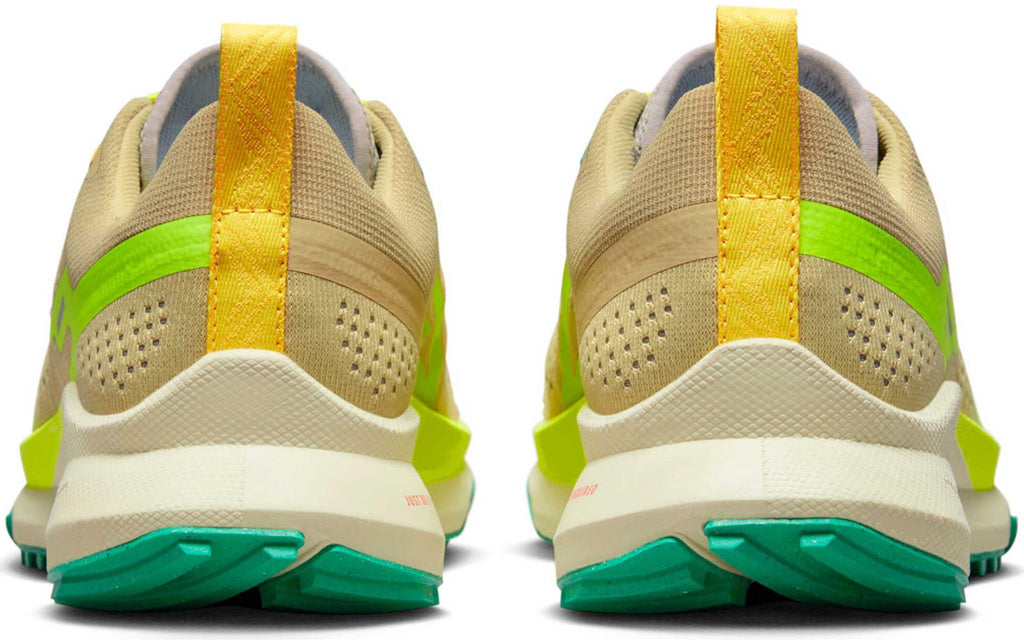 React Pegasus 4 trailrunschoenen