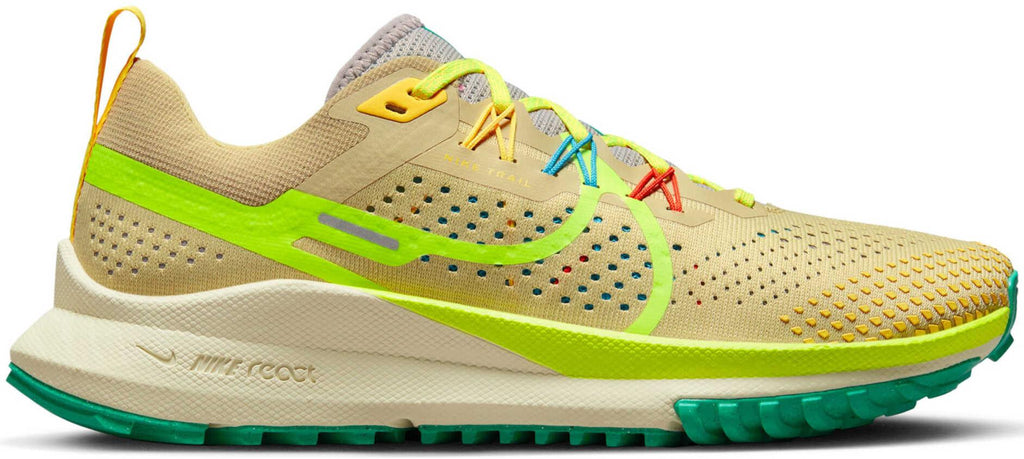 React Pegasus 4 trailrunschoenen