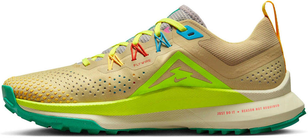 React Pegasus 4 trailrunschoenen