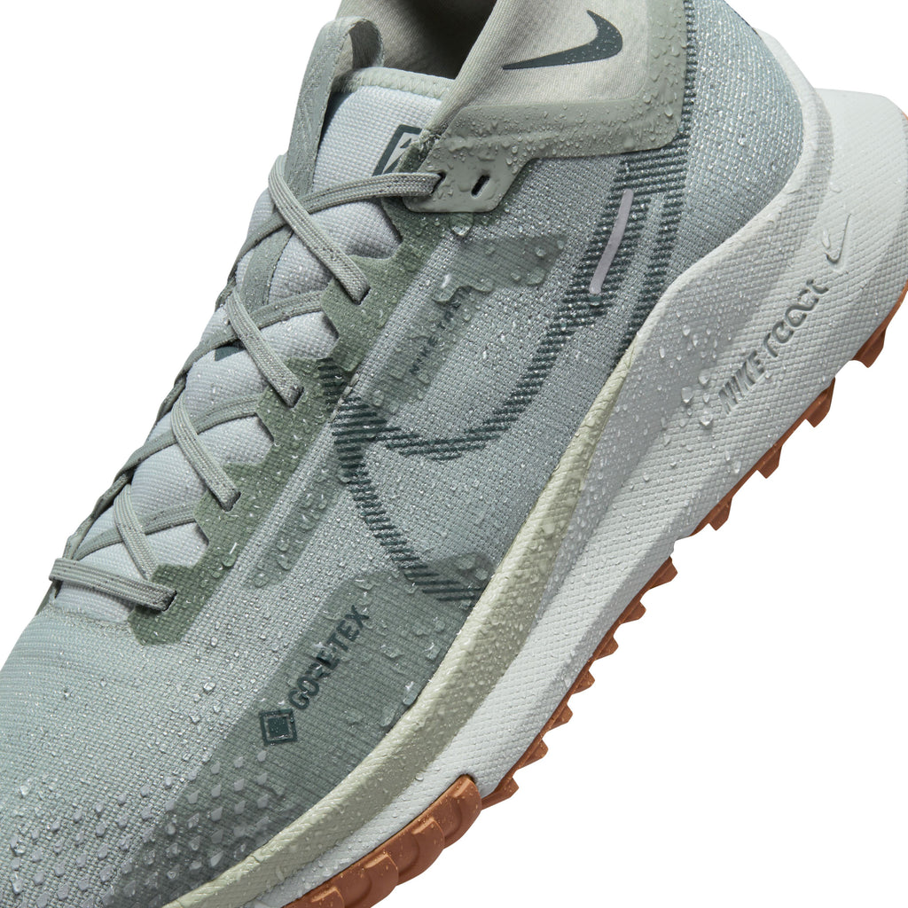 React Pegasus 4 Gore-tex trailrunschoenen