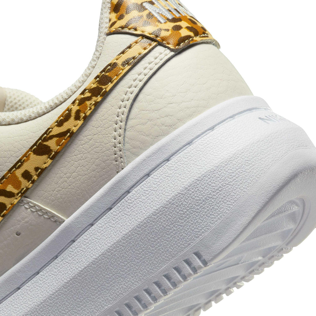 Court Vision Alta sneakers