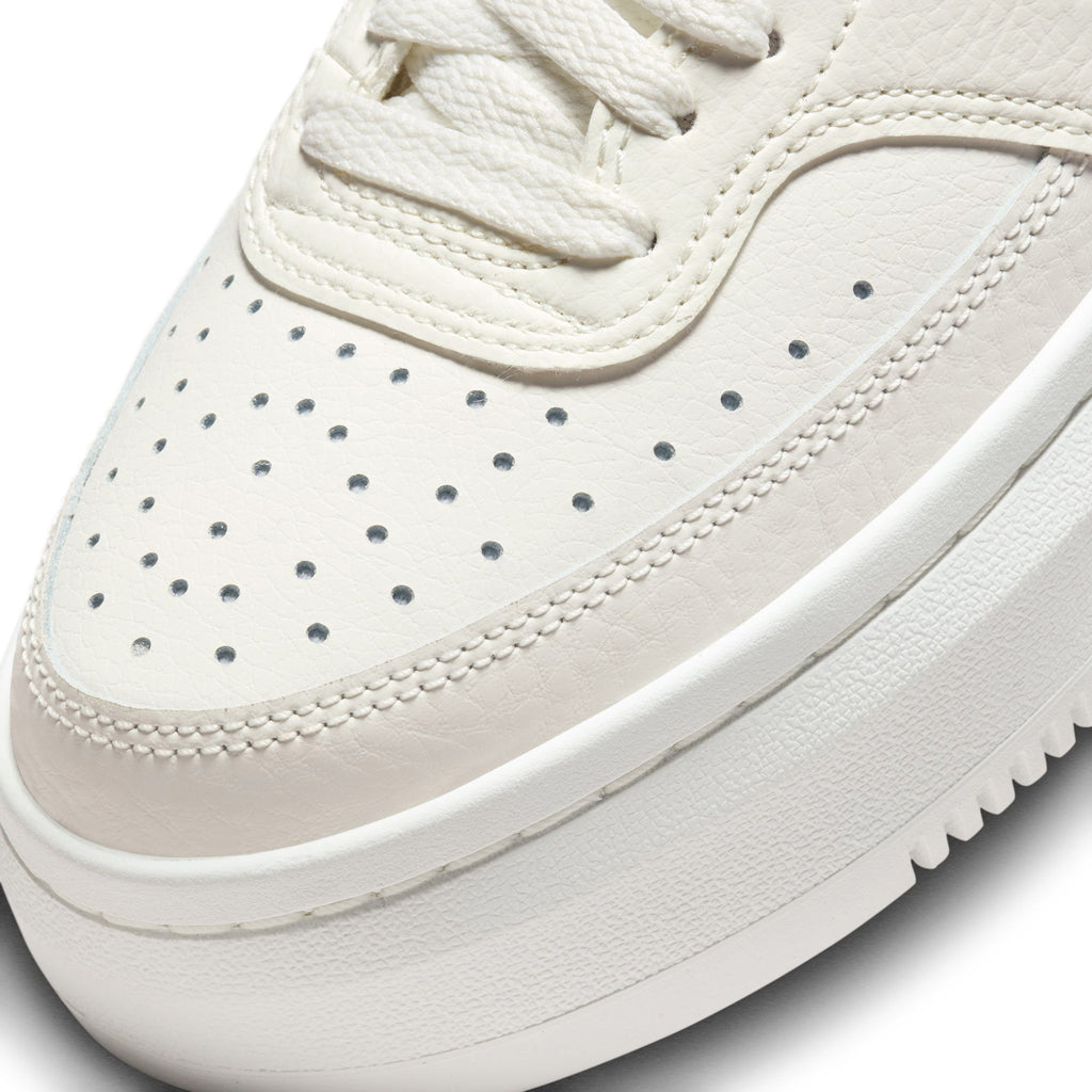 Court Vision Alta sneakers