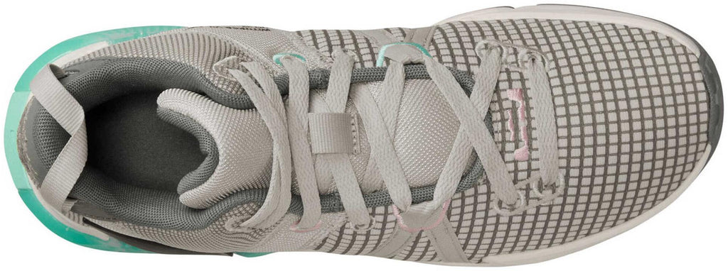 LeBron Witness 7 basketballschoenen