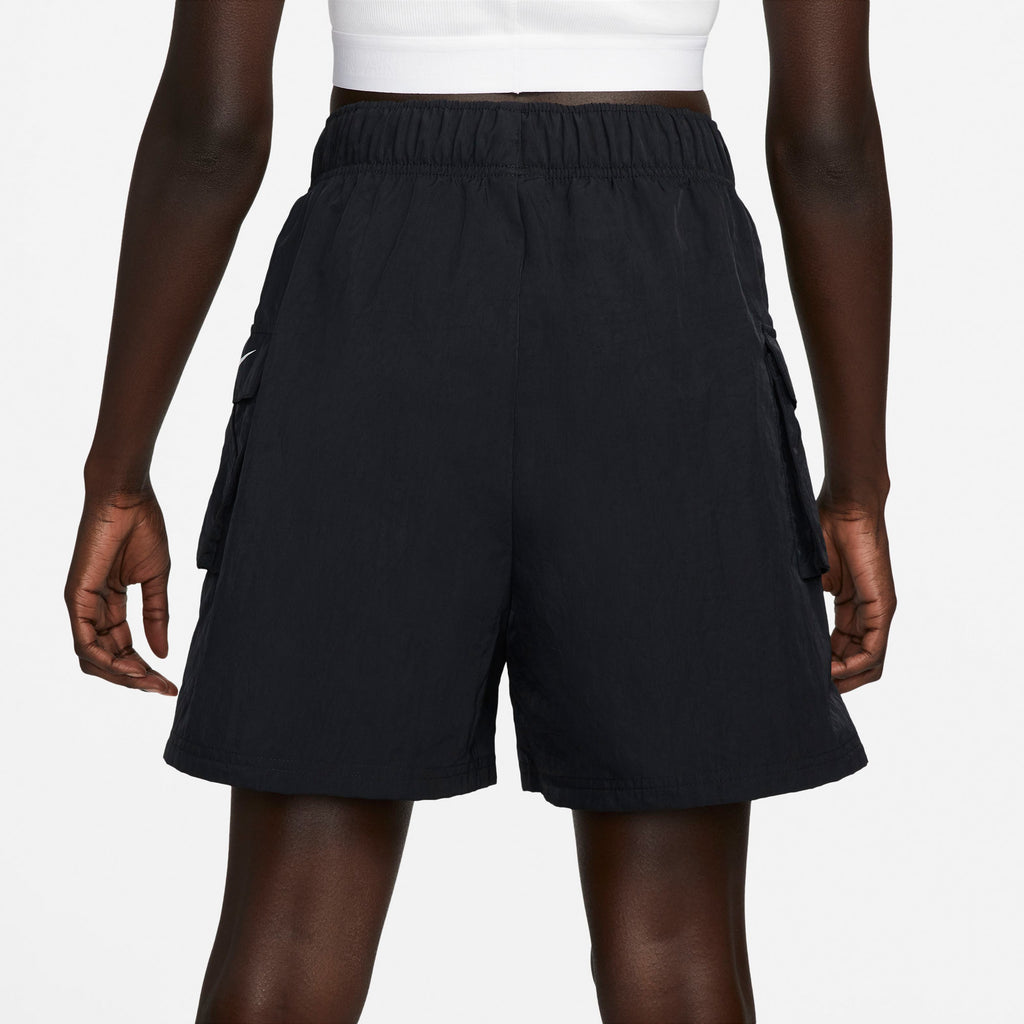 Sportswear Essential-Woven High-Rise short