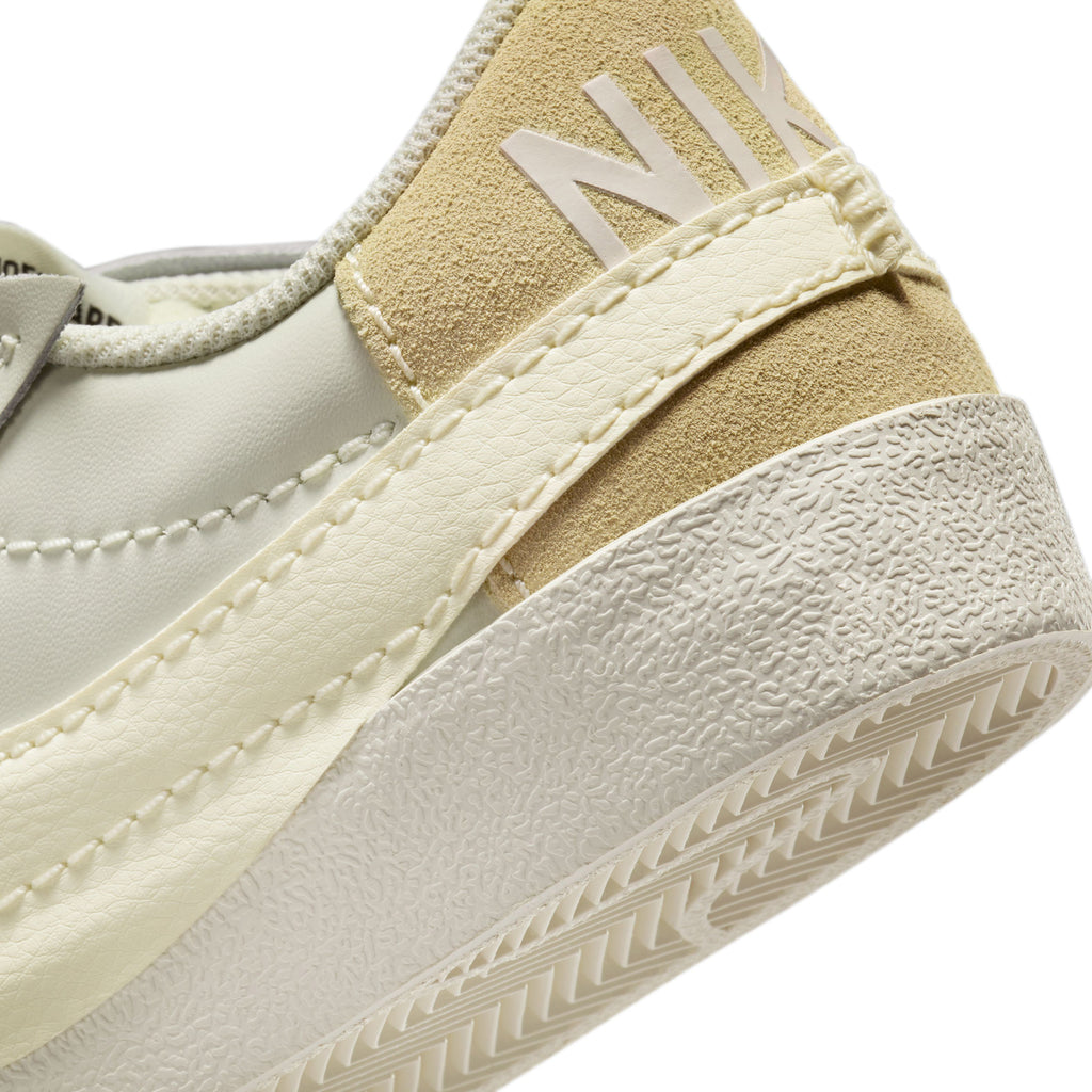 Blazer Low '77 Jumbo Sneakers