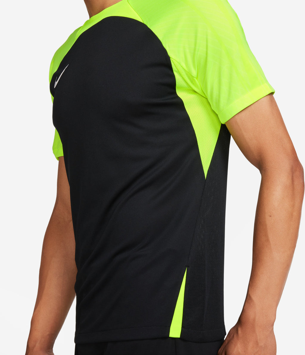 Dri-FIT Strike 3 shirt