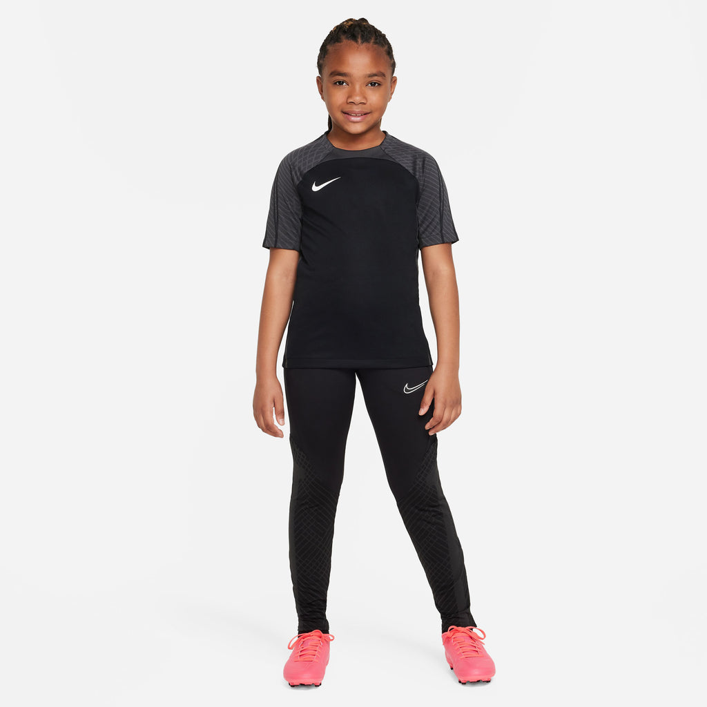 Dri-FIT Strike kids short