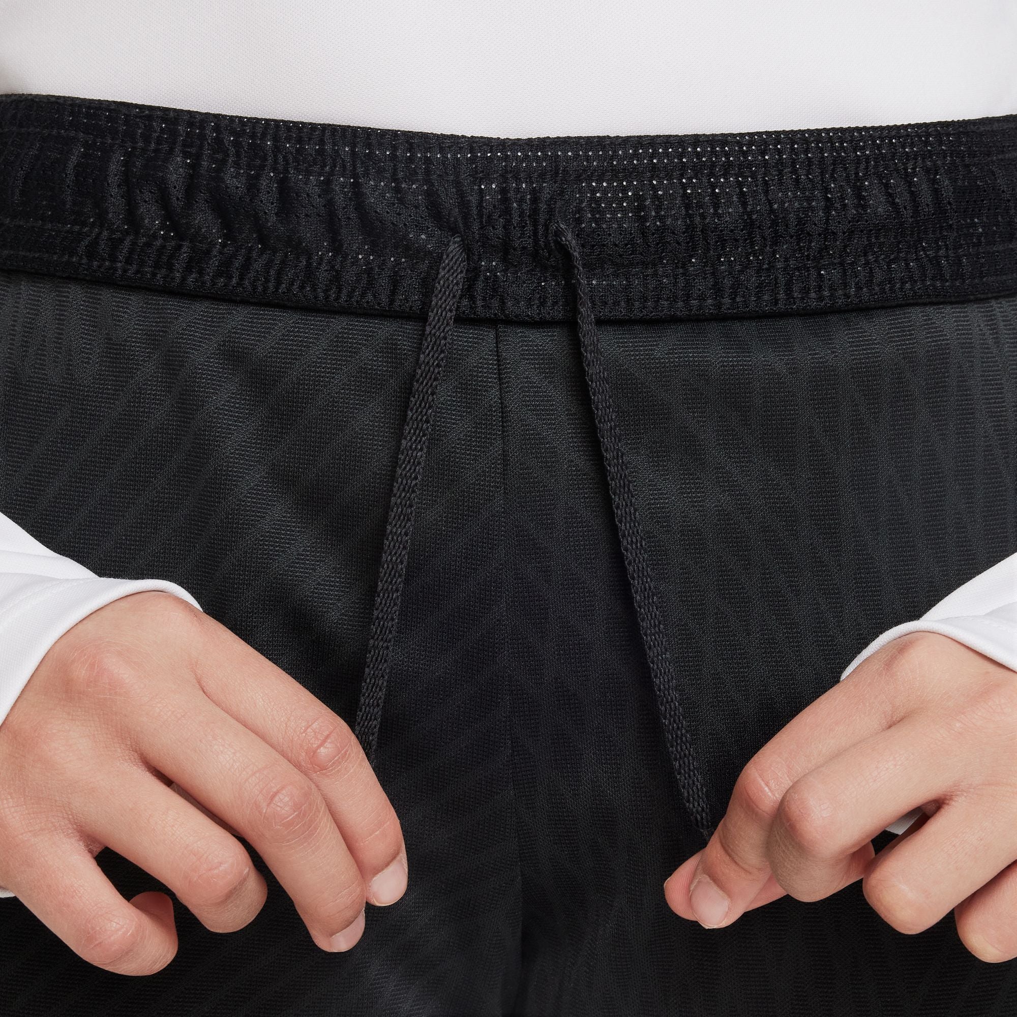 Dri-FIT Strike Knit kids short