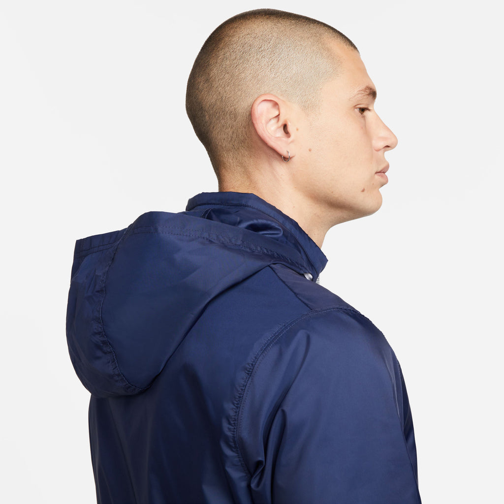 Sportswear Sport Essentials tracksuit