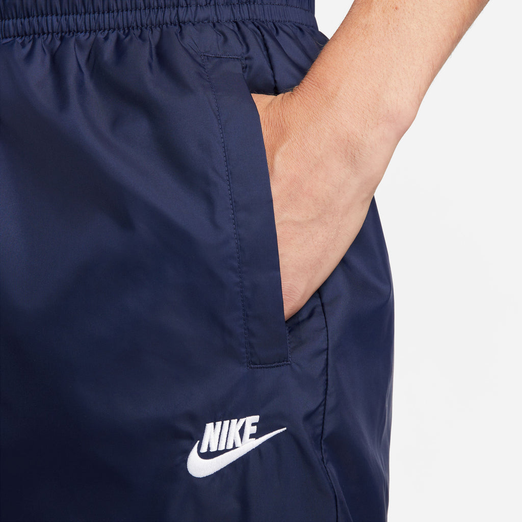 Sportswear Sport Essentials tracksuit