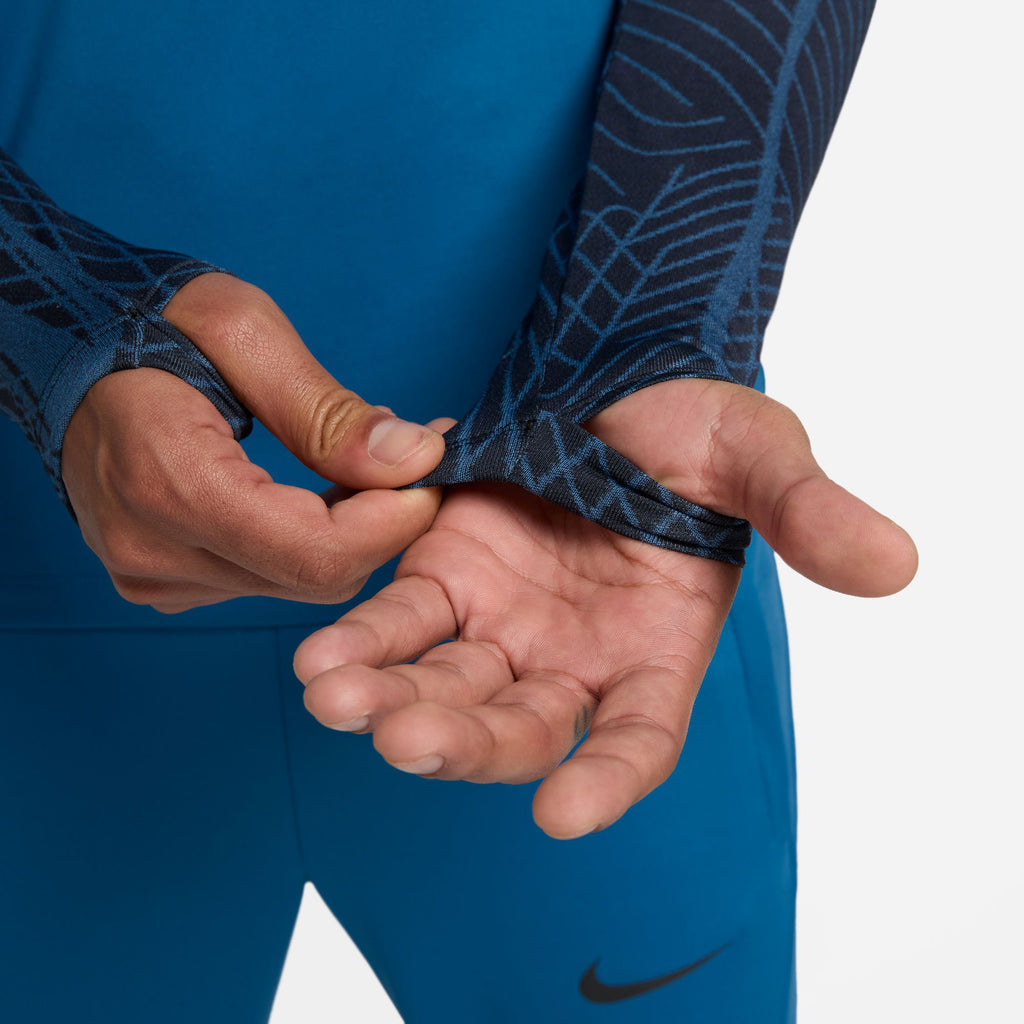 Dri-FIT Strike longsleeve