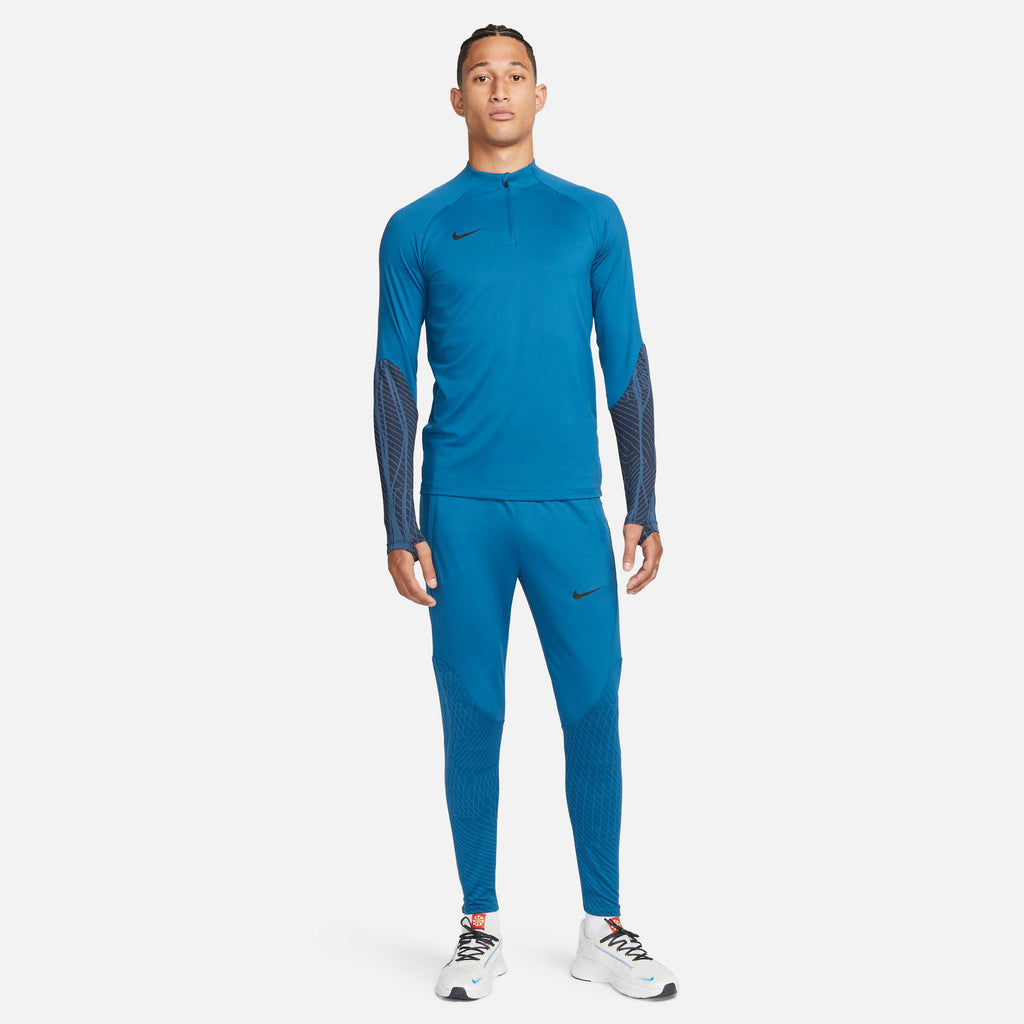 Dri-FIT Strike longsleeve