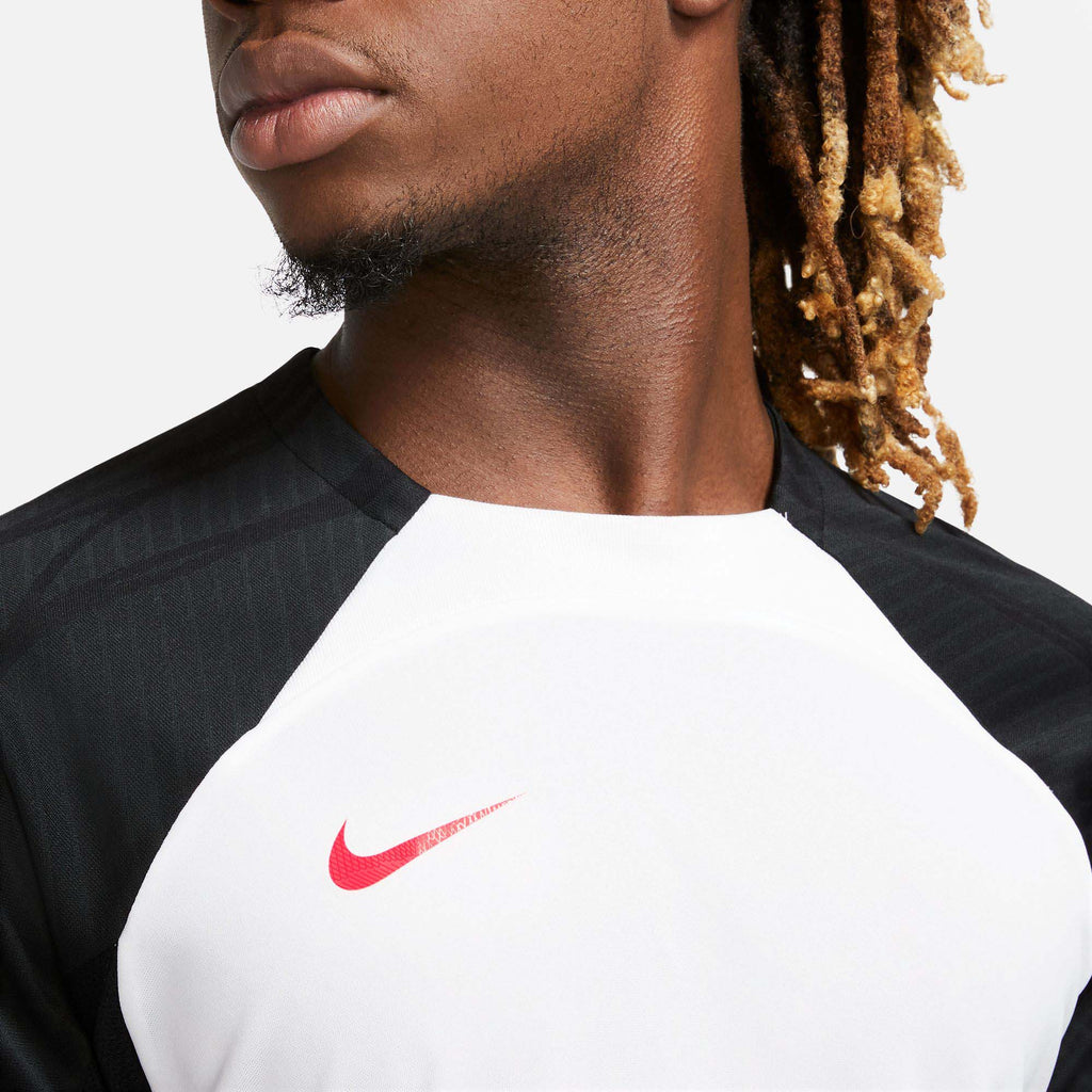 Dri-FIT Strike shirt