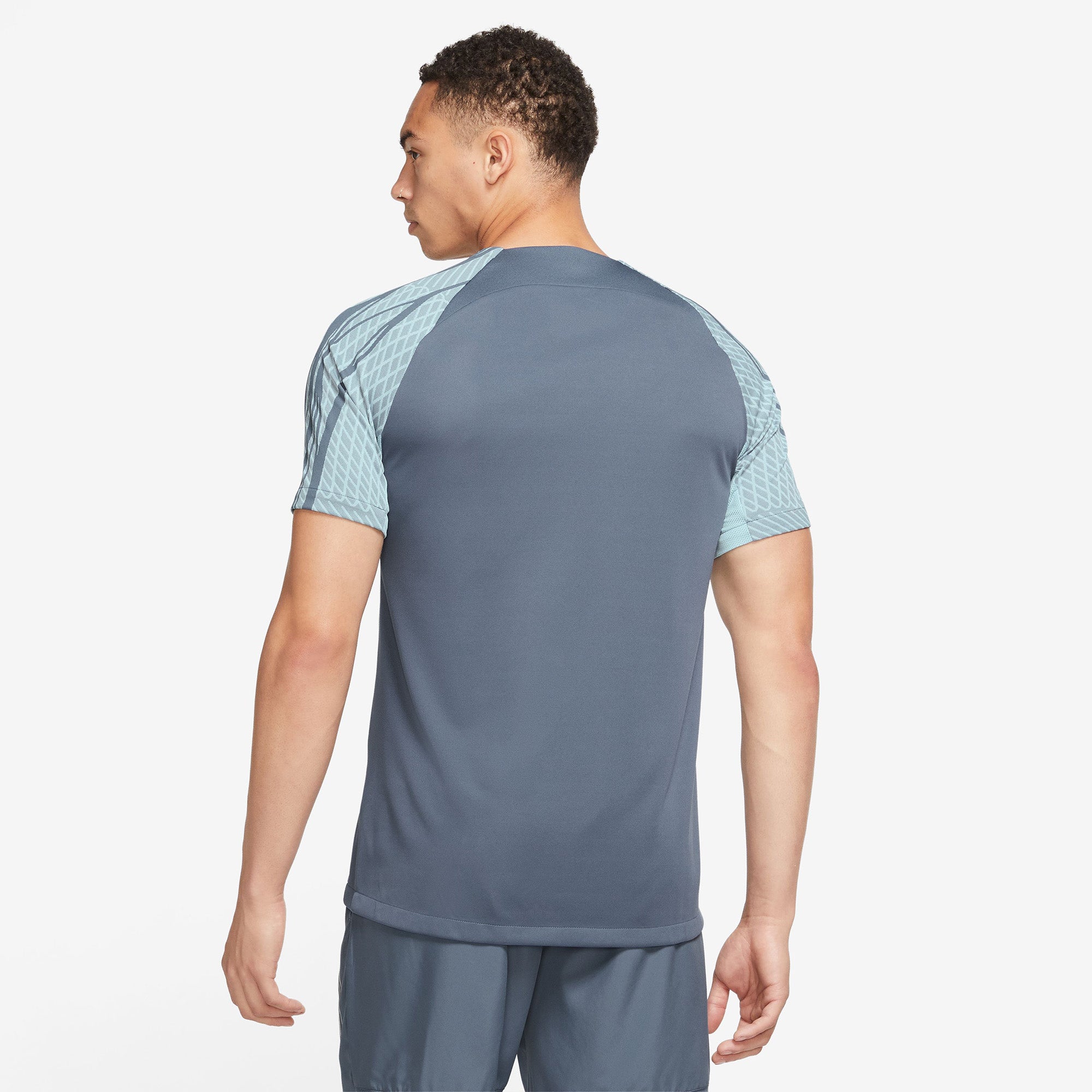 Dri-FIT Strike shirt