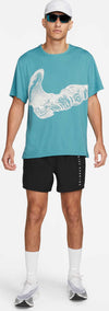 Dri-FIT UV Run Division shirt
