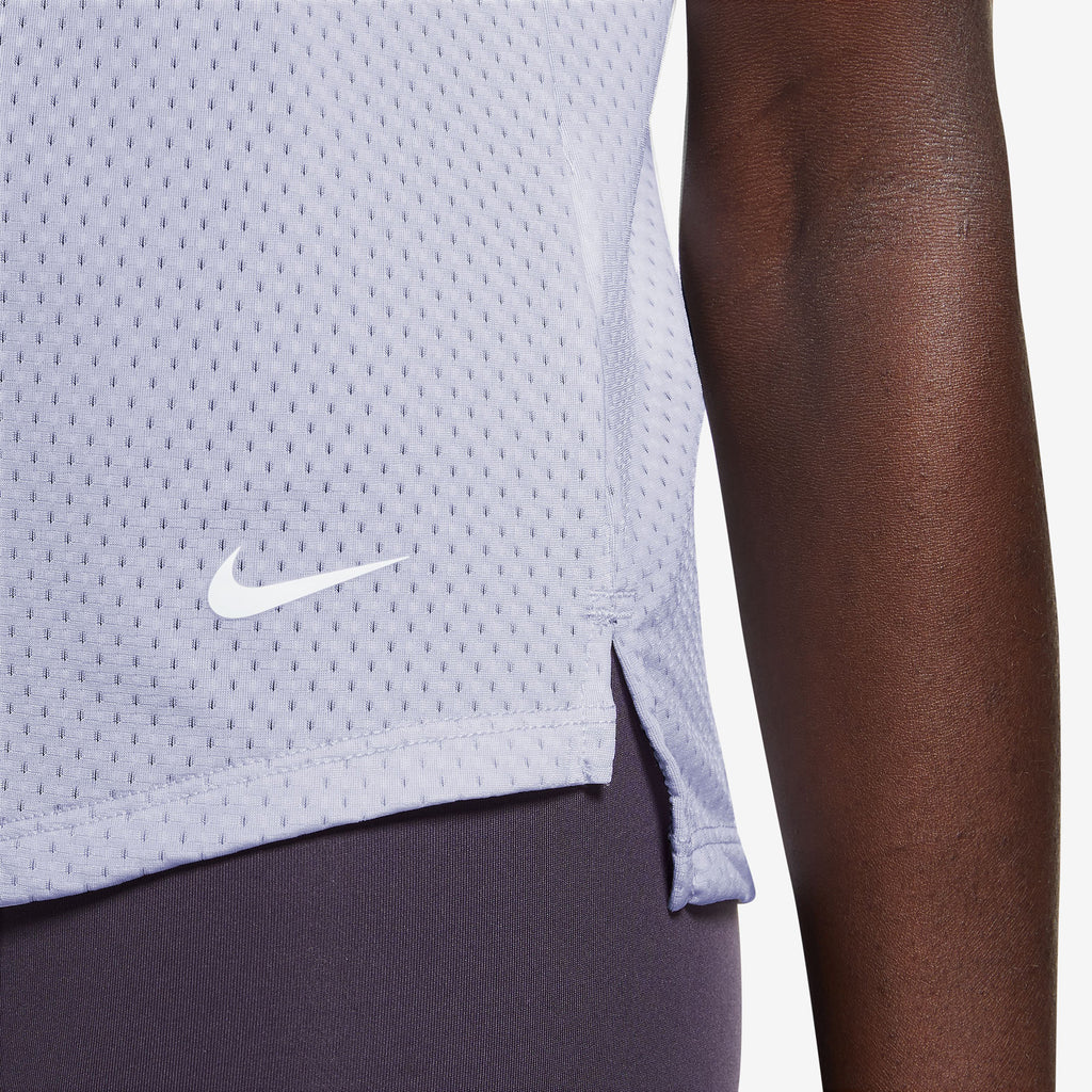 Dri-FIT Breathe Std shortsleeve top