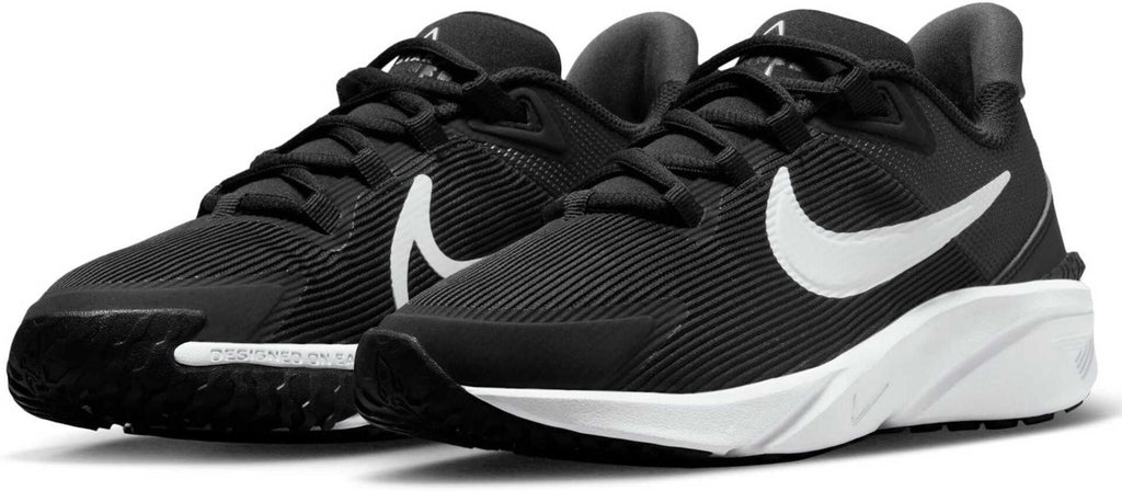 Star Runner 4 kids sneakers