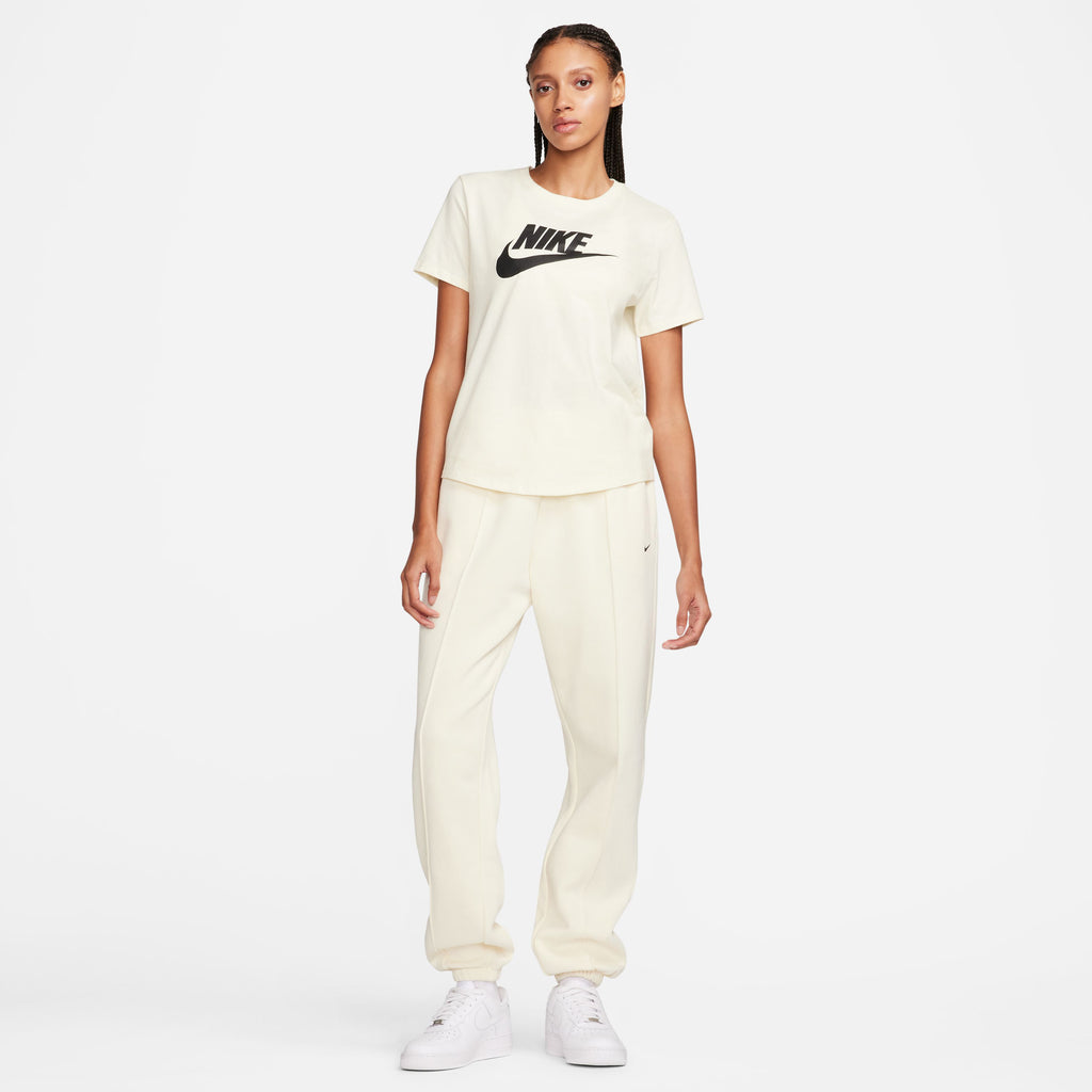 Sportswear Essentials t-shirt
