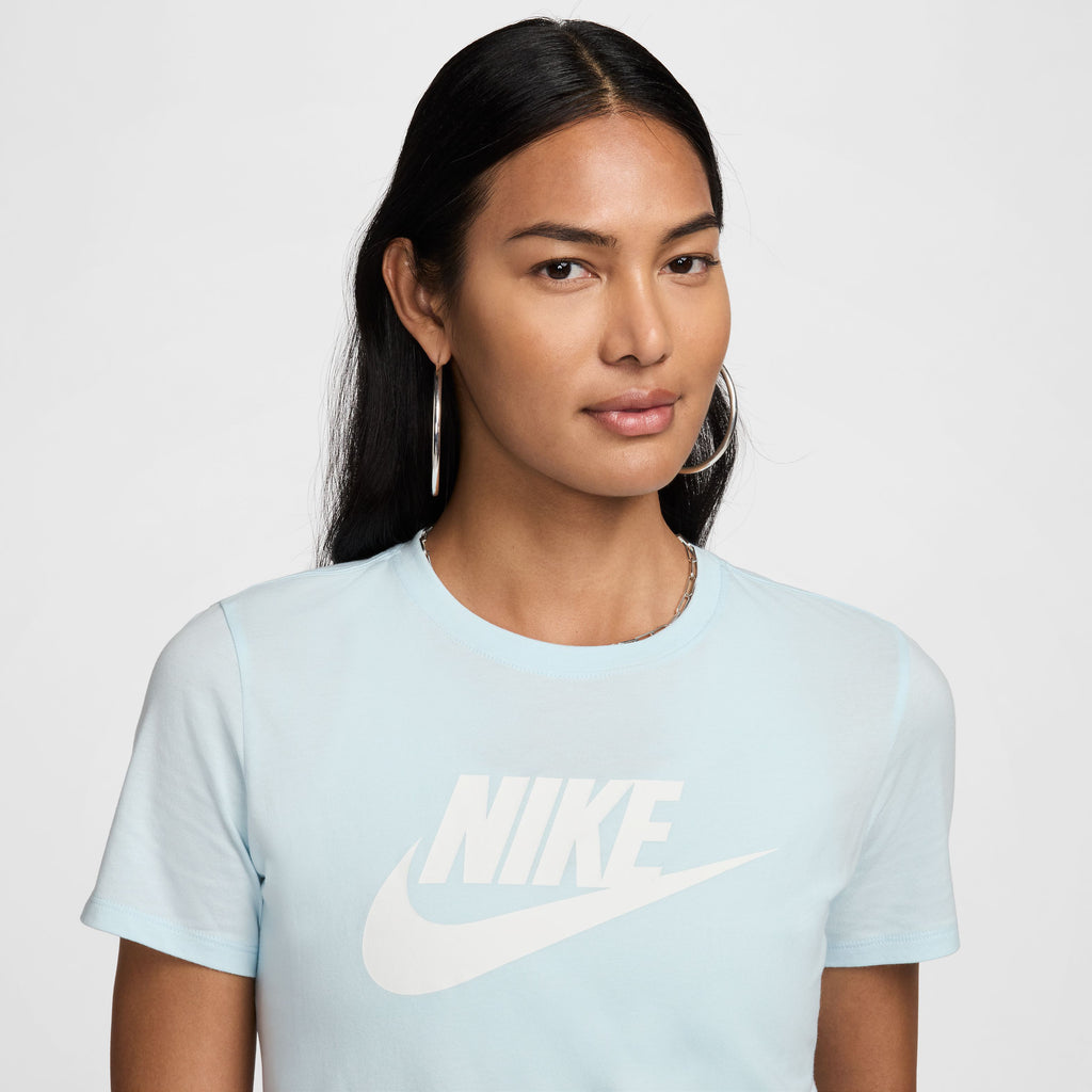 Sportswear Essentials t-shirt