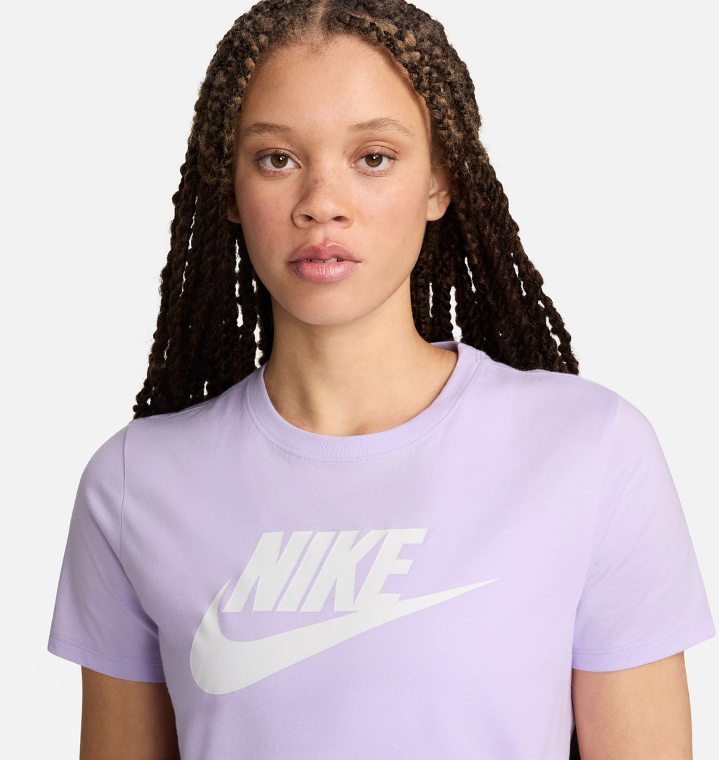 Sportswear Essentials t-shirt