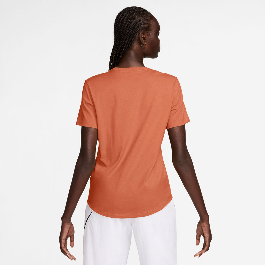 Sportswear Essentials t-shirt