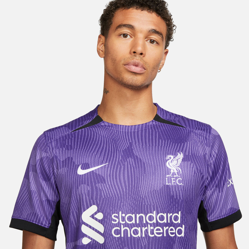 Liverpool FC 2023/24 Stadium trainingsshirt