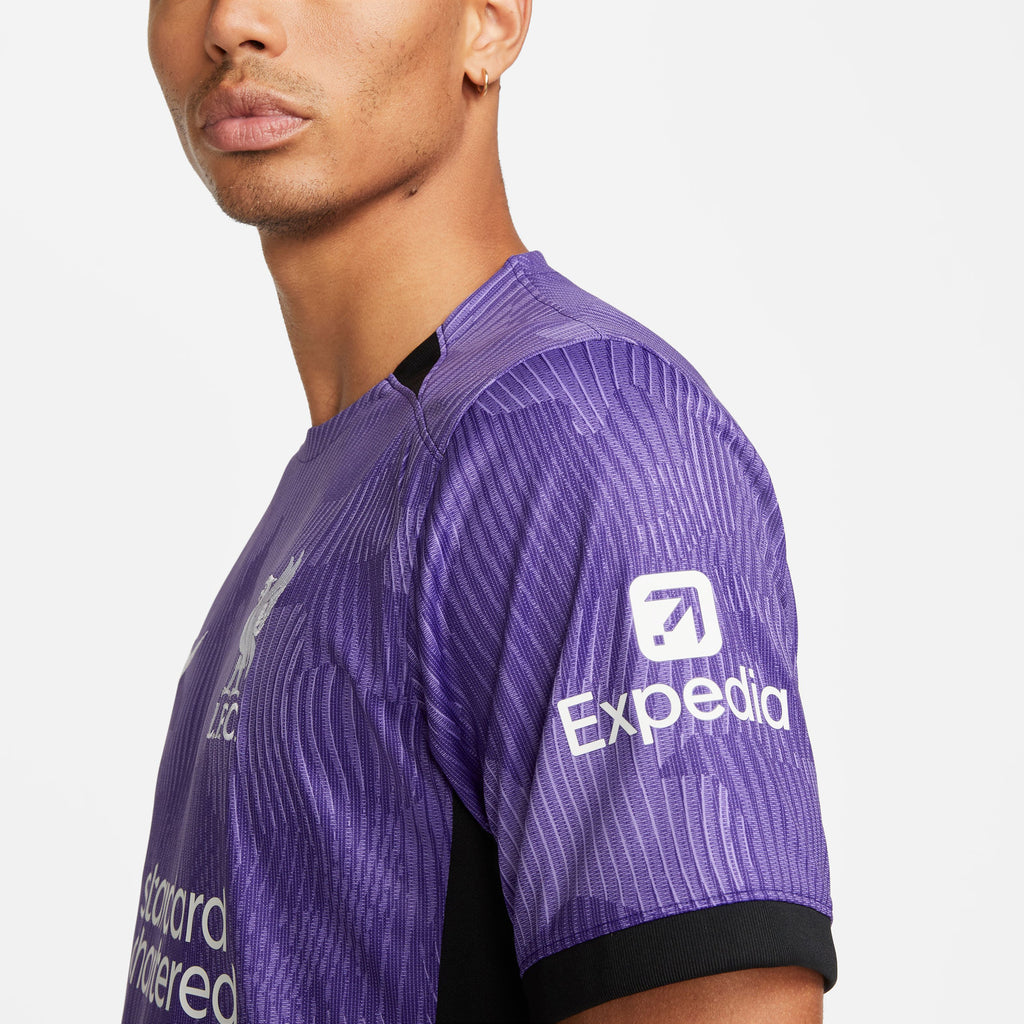 Liverpool FC 2023/24 Stadium trainingsshirt