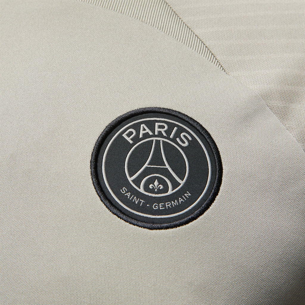 Paris Saint-Germain strike shirt