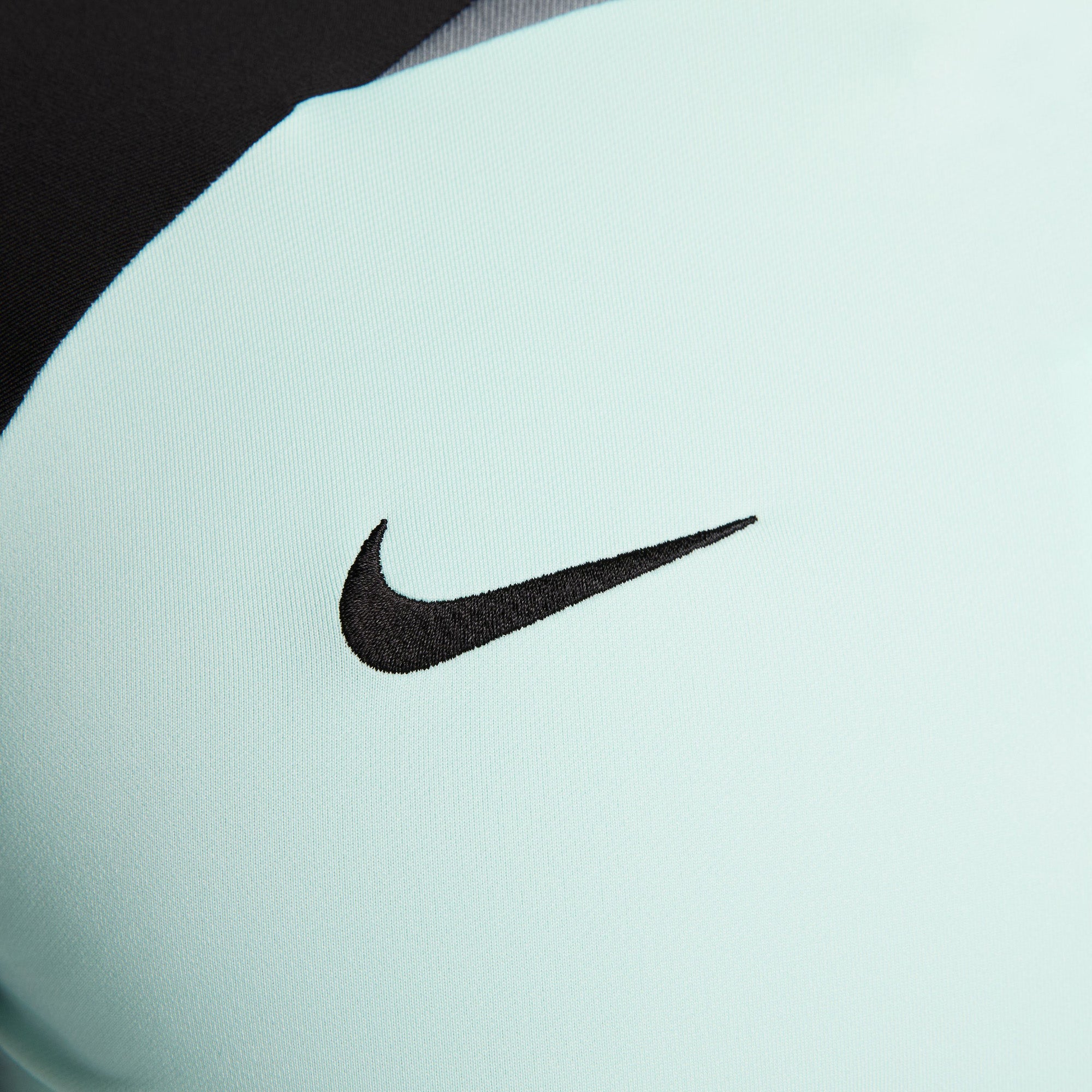 Chelsea FC Strike Dri-FIT shirt