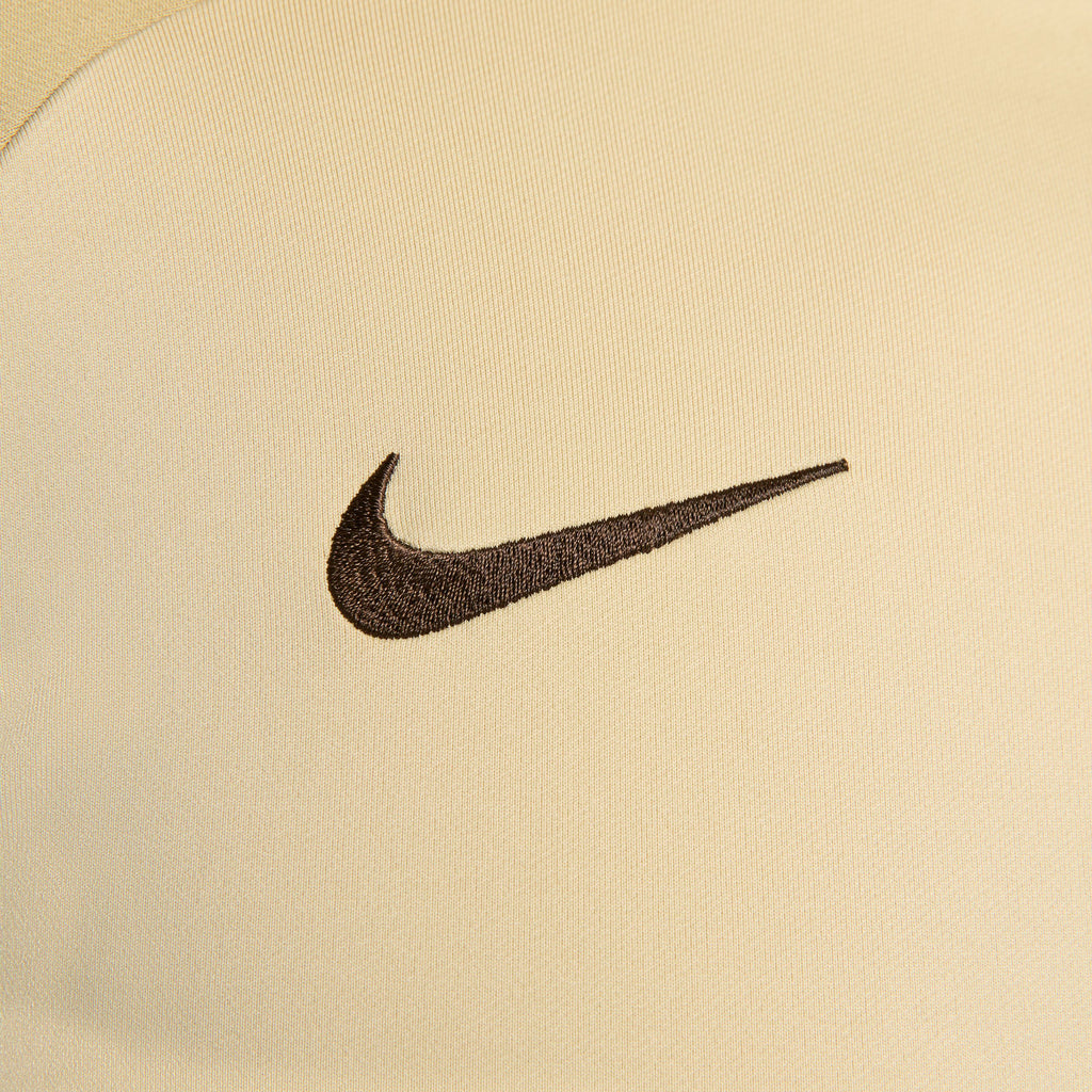 Tottenham Hotspur FC Strike shirt