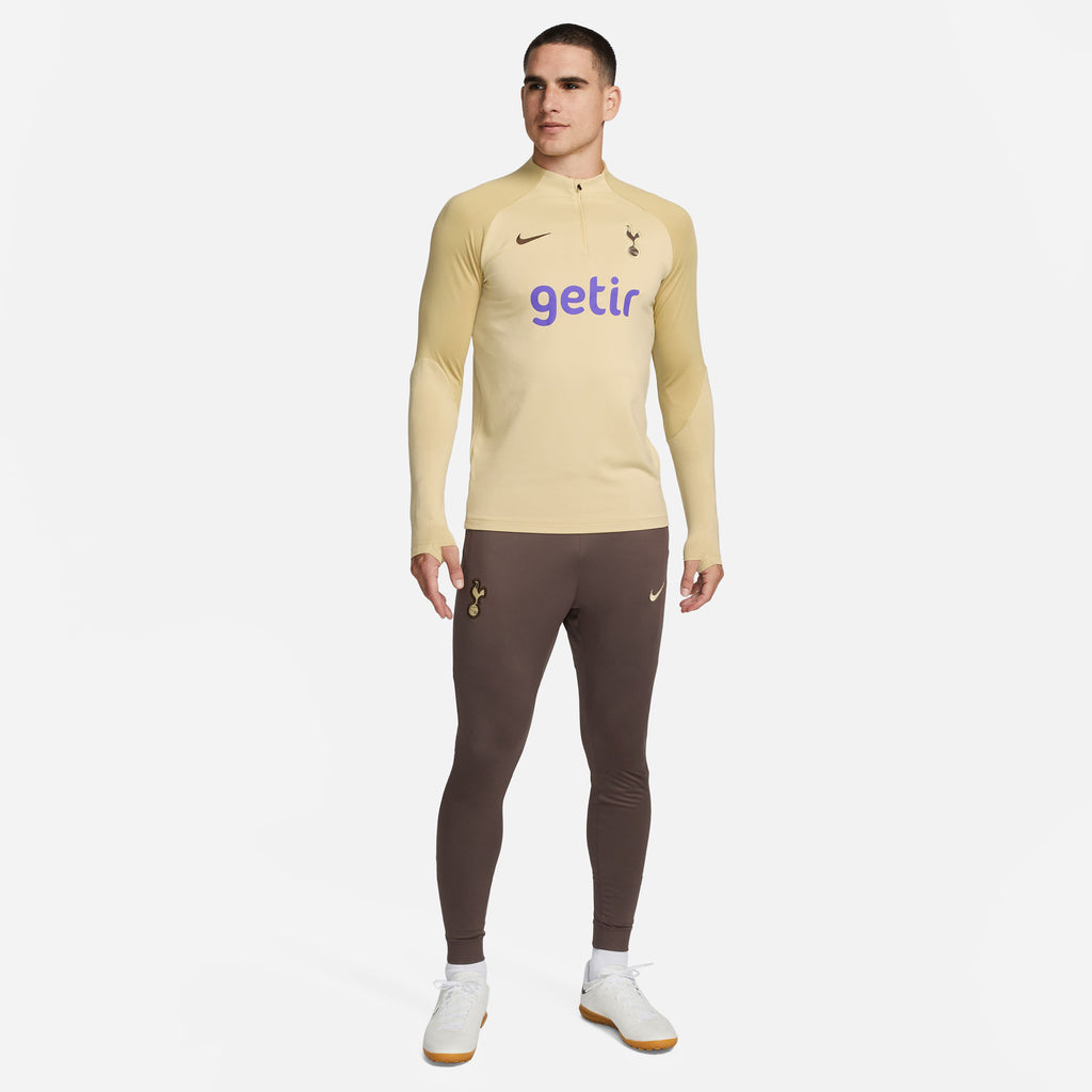 Tottenham Hotspur FC Strike shirt
