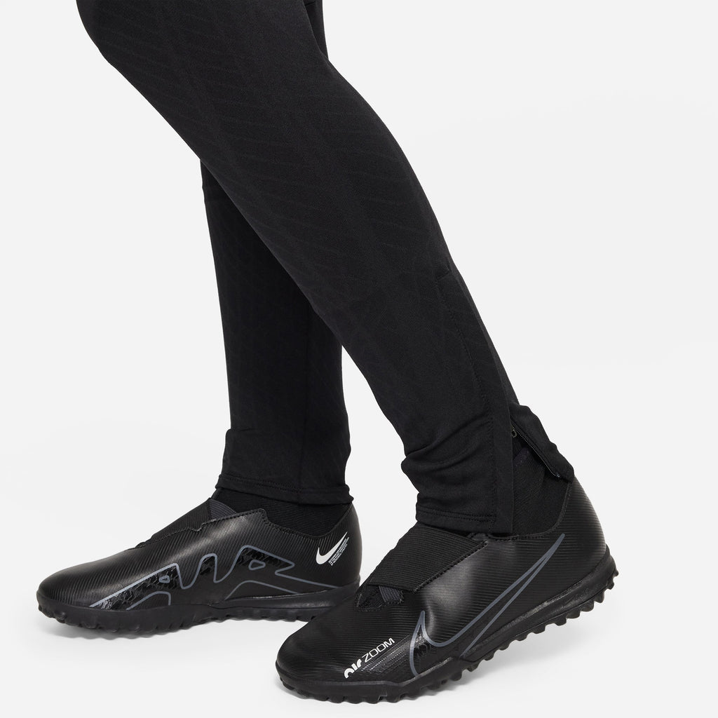 Chelsea FC Strike 2023/24 broek