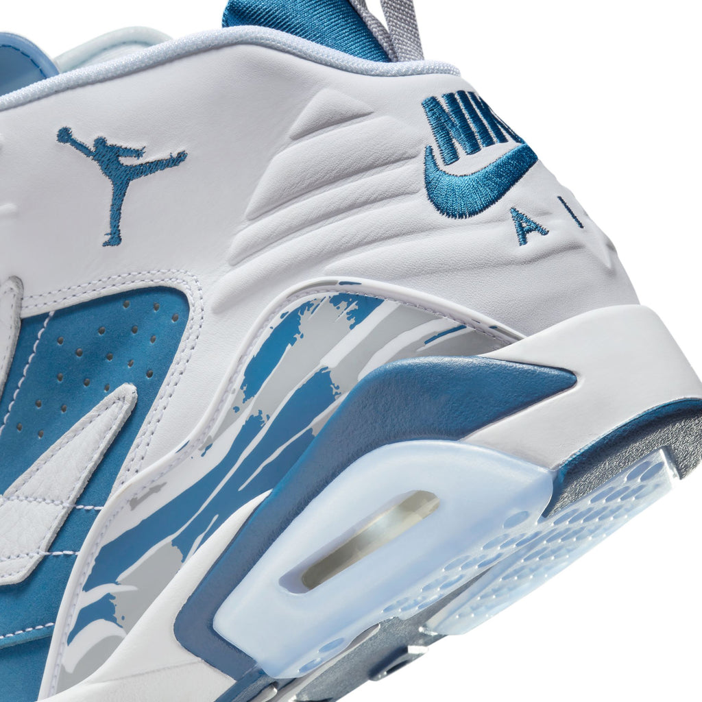 Jumpman 3-peat sneakers