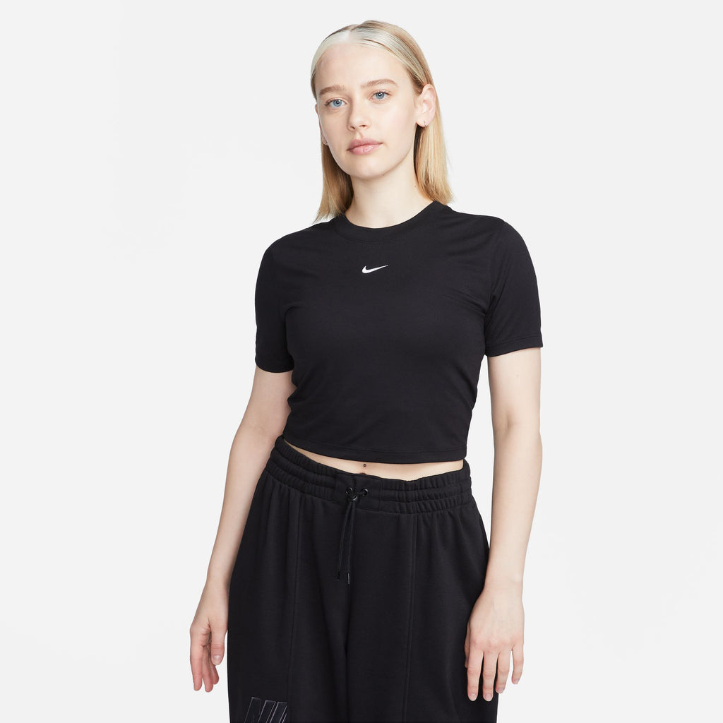 Sportswear Essentials shirt