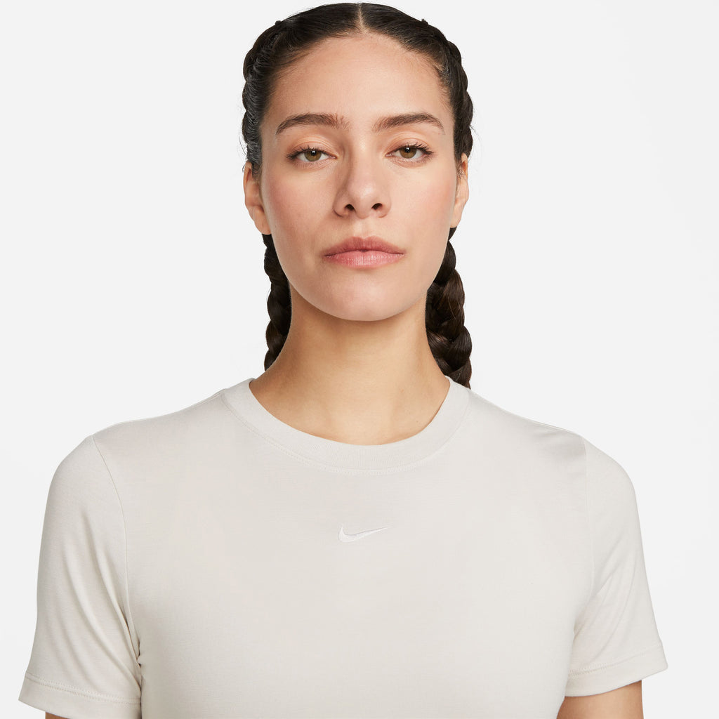 Sportswear Essentials shirt