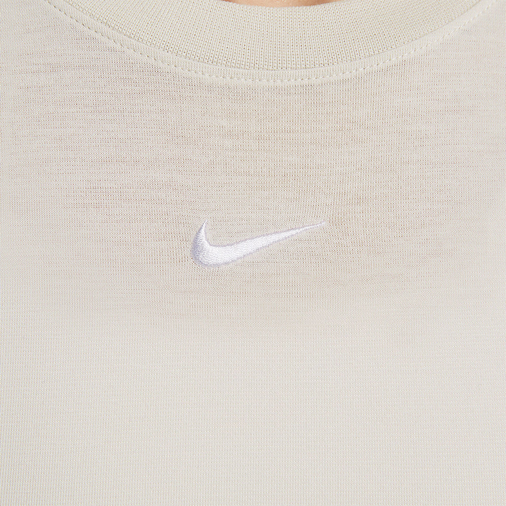 Sportswear Essentials shirt