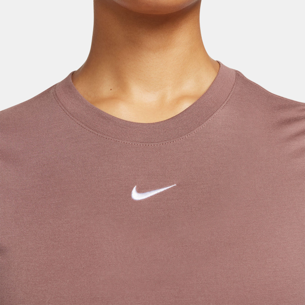 Sportswear Essentials shirt