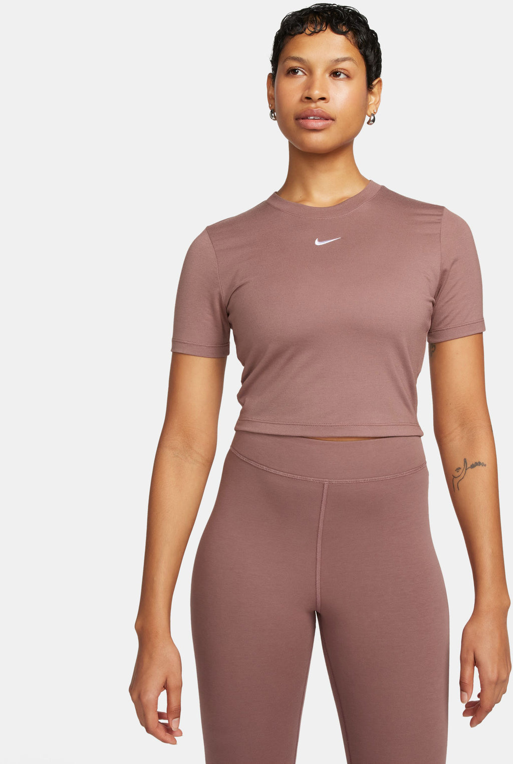 Sportswear Essentials shirt