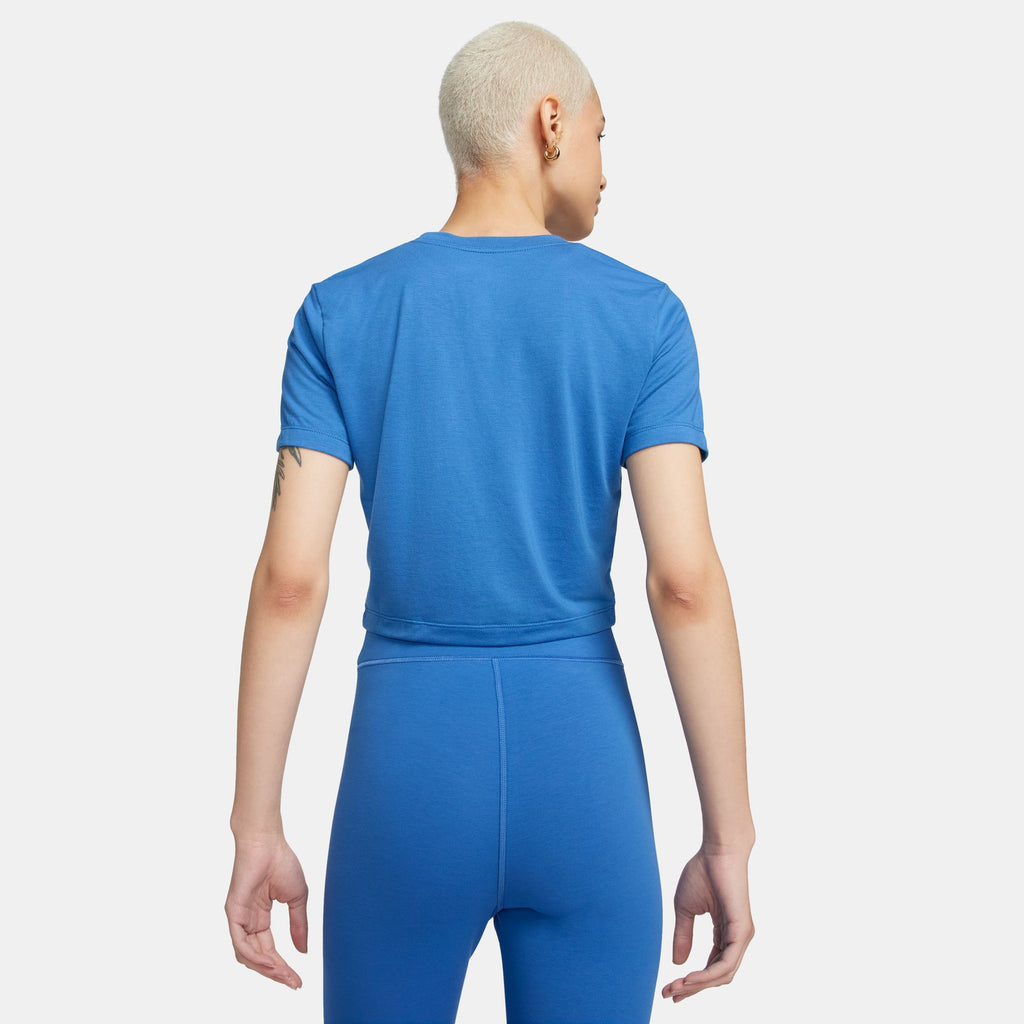 Sportswear Essentials shirt