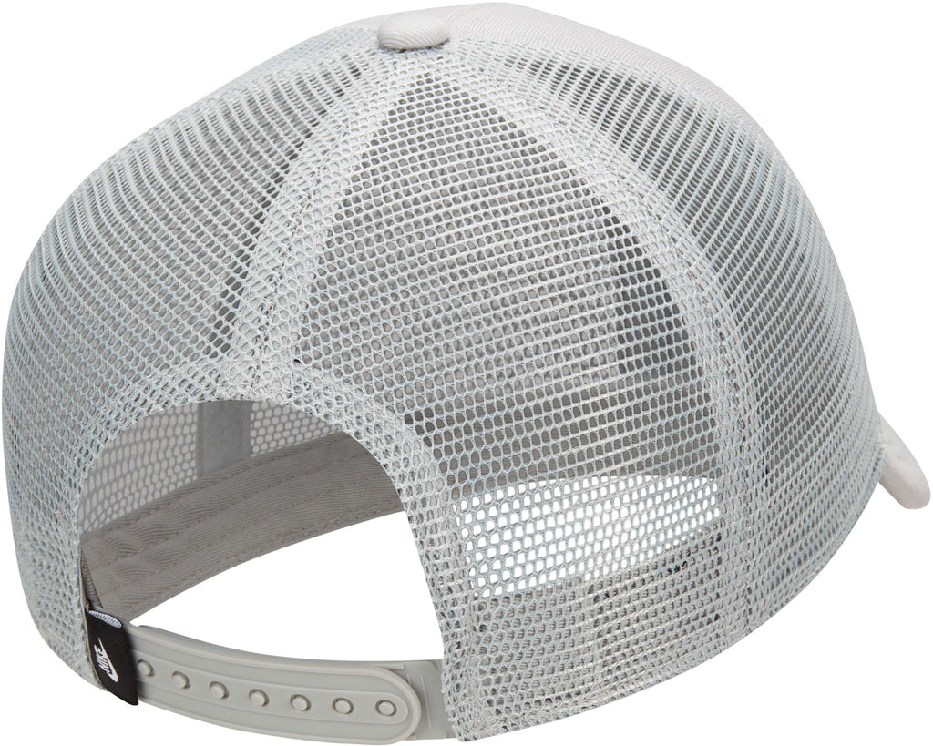 Rise Structured Trucker beanie
