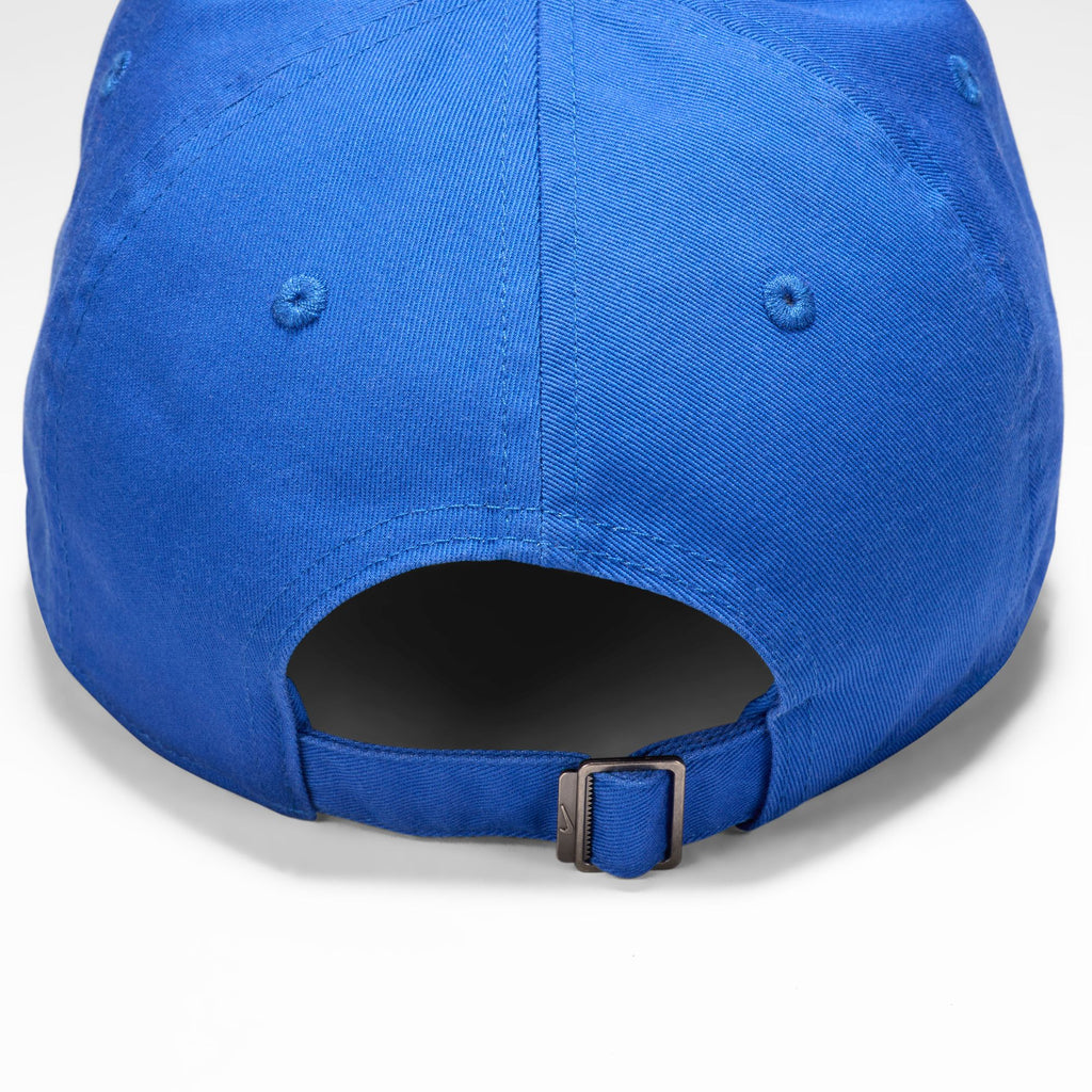 Unstructured Futura Club pet