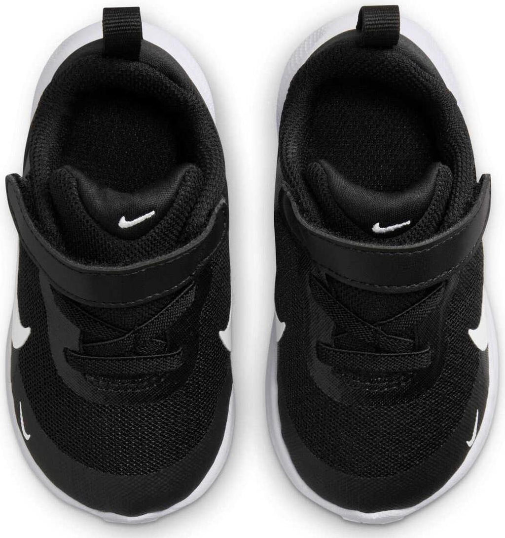 Revolution 7 Kids sneakers
